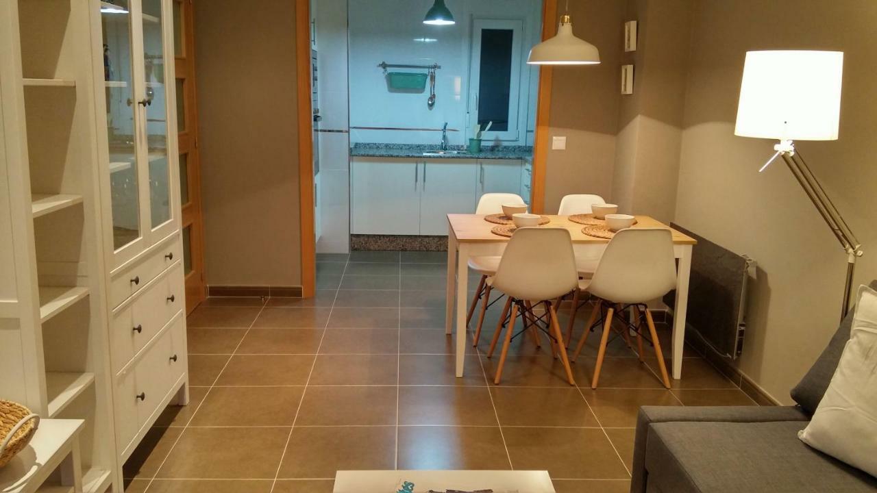 Apartamento Con Piscina En Foz Bagian luar foto