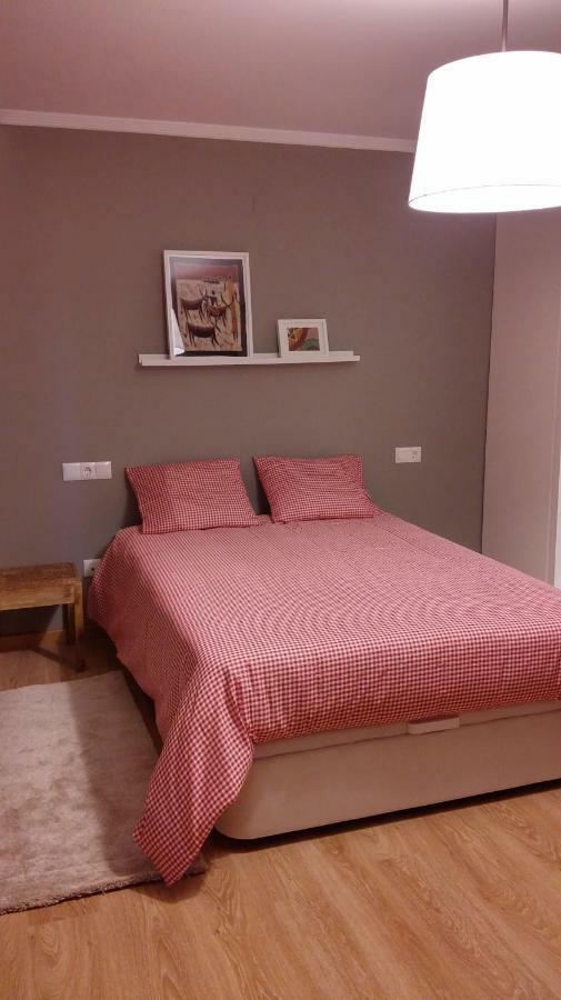 Apartamento Con Piscina En Foz Bagian luar foto